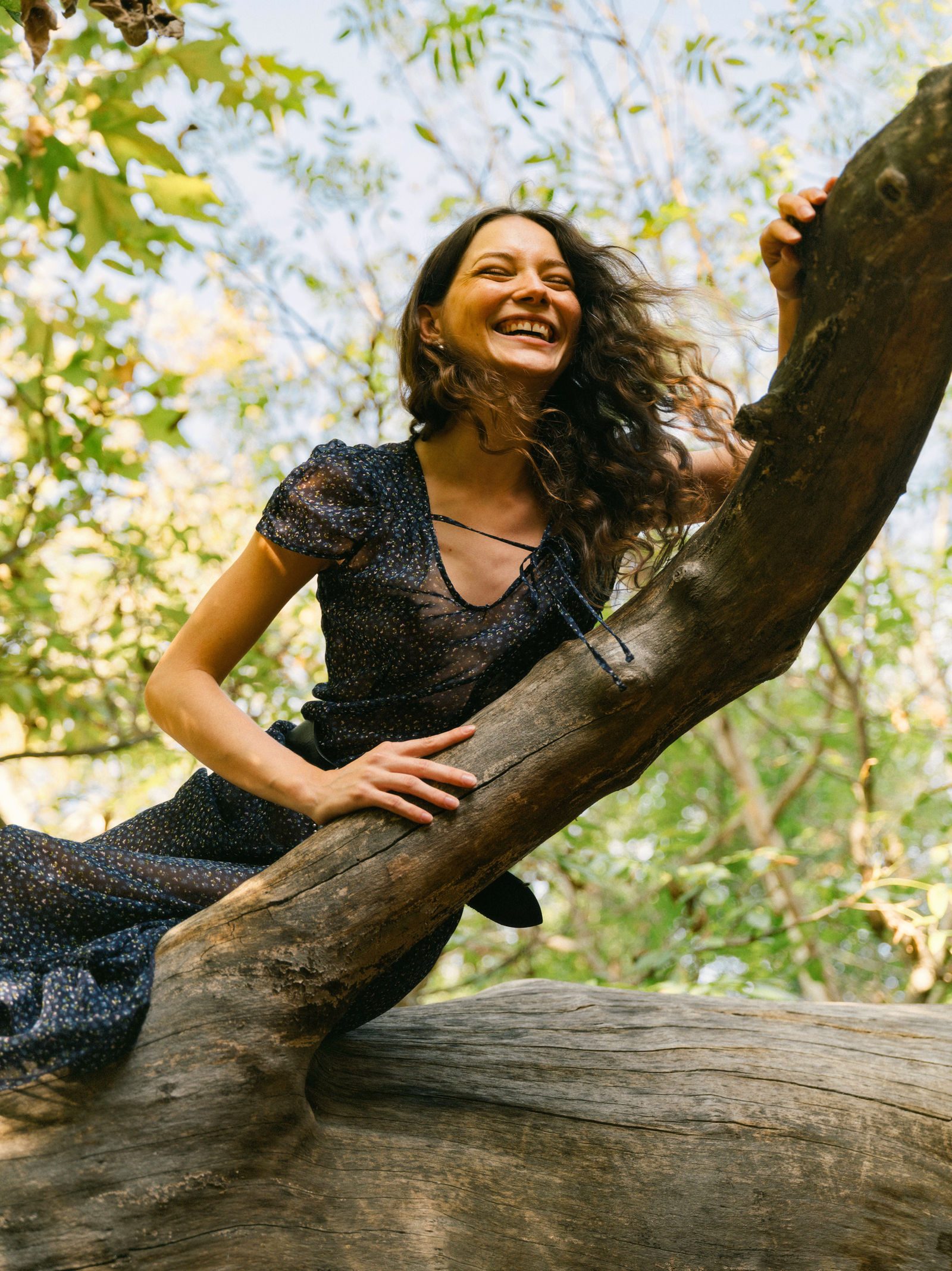 Lifestyle fashion image, natural environment